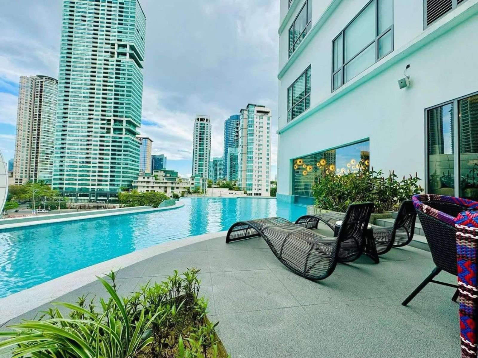 Gorios Crib Manila